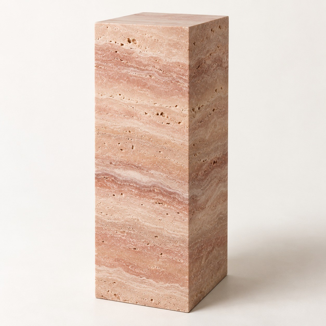 Atelier NEVA : colonne h 90 cm en travertin rosé, 30 x 30 x 90 cm, photographie de produit